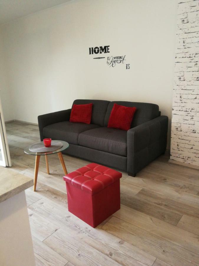 Apartman Ester Пула Екстериор снимка
